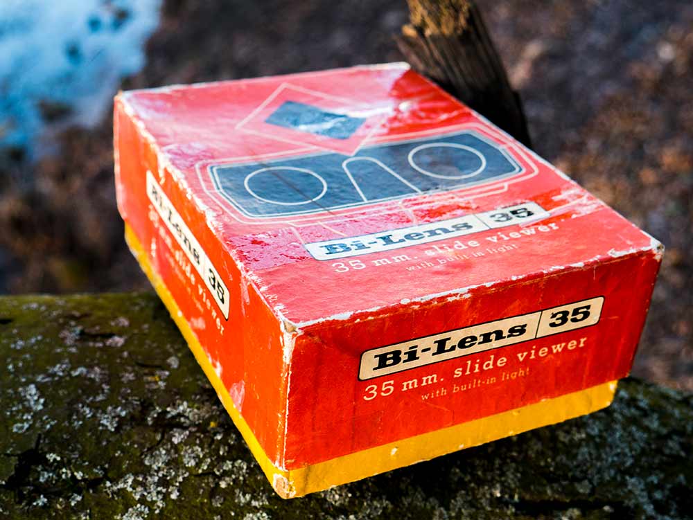 Bi-lens 35 weathered cardboard box