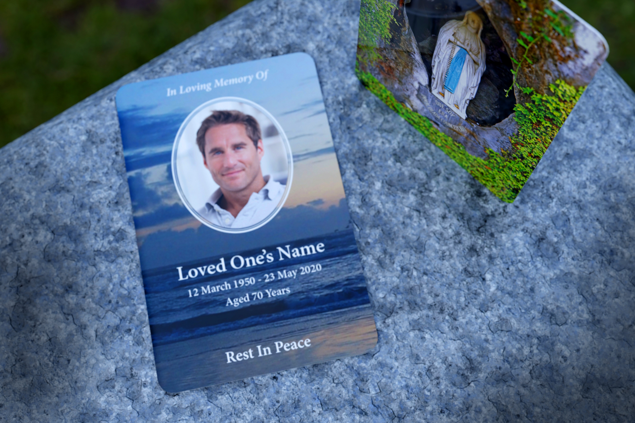 our-lady-of-lourdes-wallet-memorial-card-4